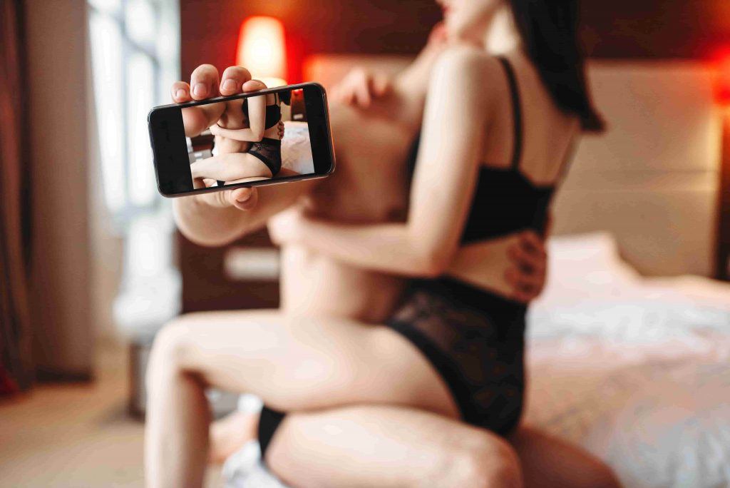 AdobeStock_195867108-min Porn Stars